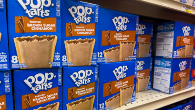 ​Shelf with boxes of Brown Sugar Cinnamon Pop-Tarts. Image provided by Shutterstock.