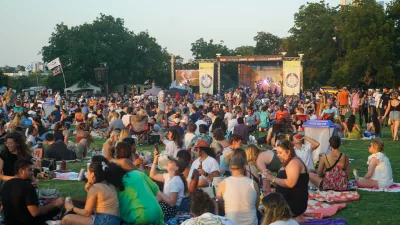 Blues on the Green