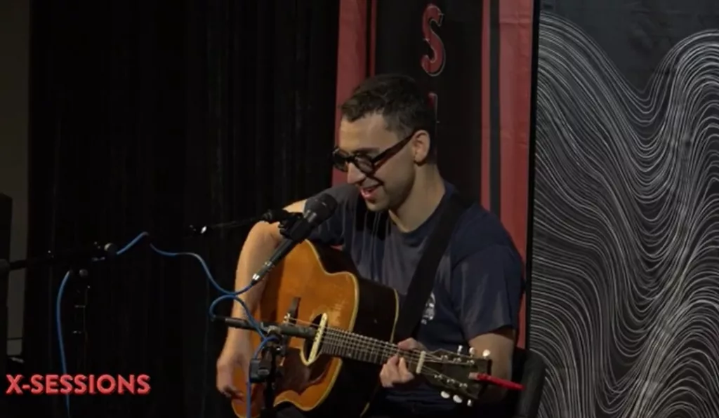 jack antonoff 101x austin with a guitar