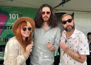 hozier builds a lego minifgure on the cj morgan show at acl fest, 101x austin