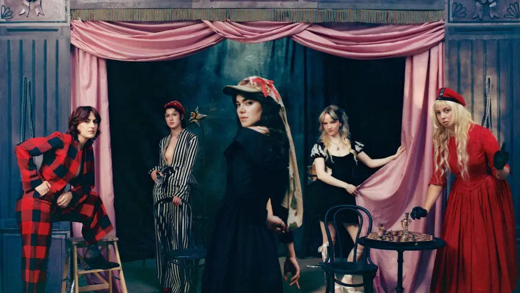 the-last-dinner-party-2