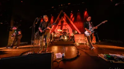 Indie XMAS 2025 – Toadies Show Photos