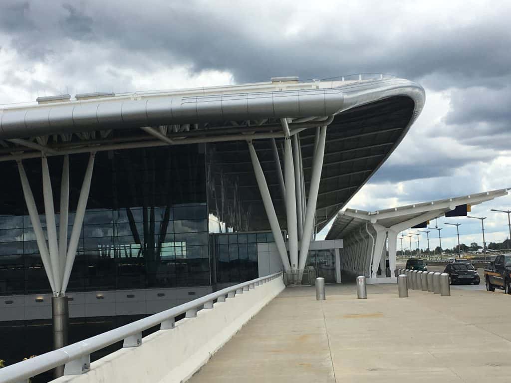 Indianapolis Int'l Airport Expecting Busy Weekend Due to Fall Break Travel - Vimarsana News