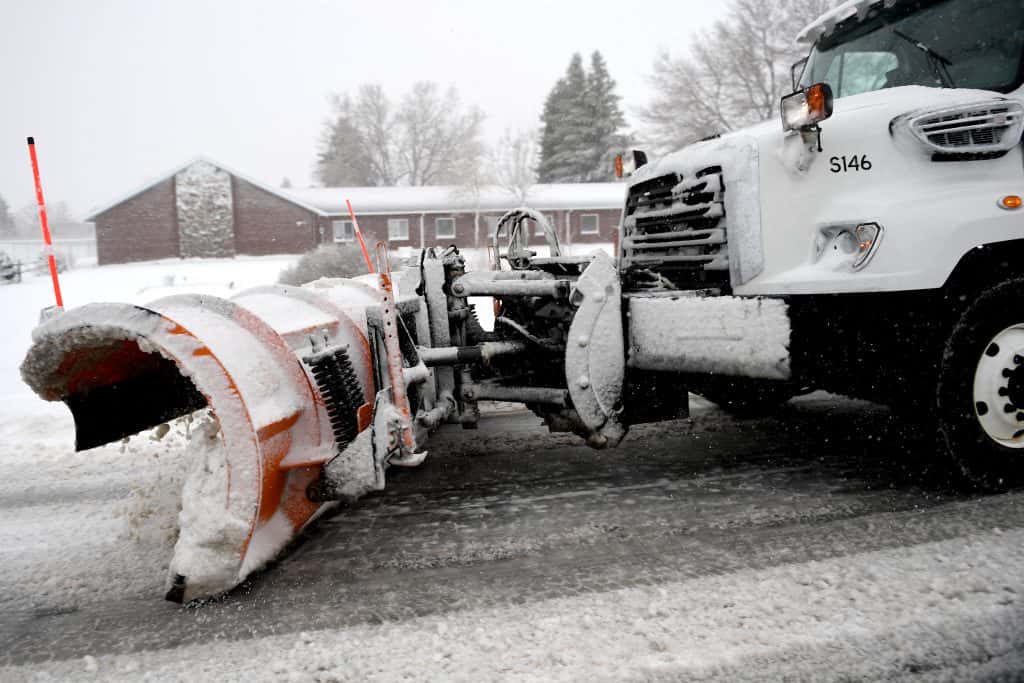 Heavy Snowfall Expected Through Monday Night - Vimarsana News