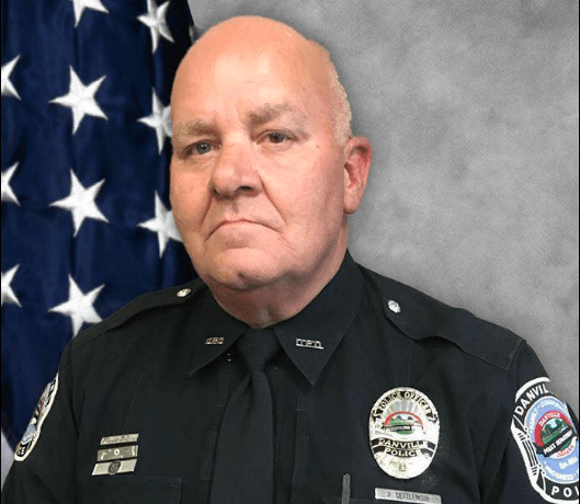 Danville Police Officer Saves Man's Life on Christmas Day | 93.1FM WIBC