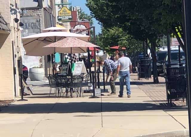 Main street in Speedway, busy at lunch time
