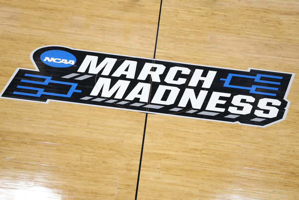 Researchers Find Majority Of Fans Wore Masks Correctly At March Madness Games - Vimarsana News