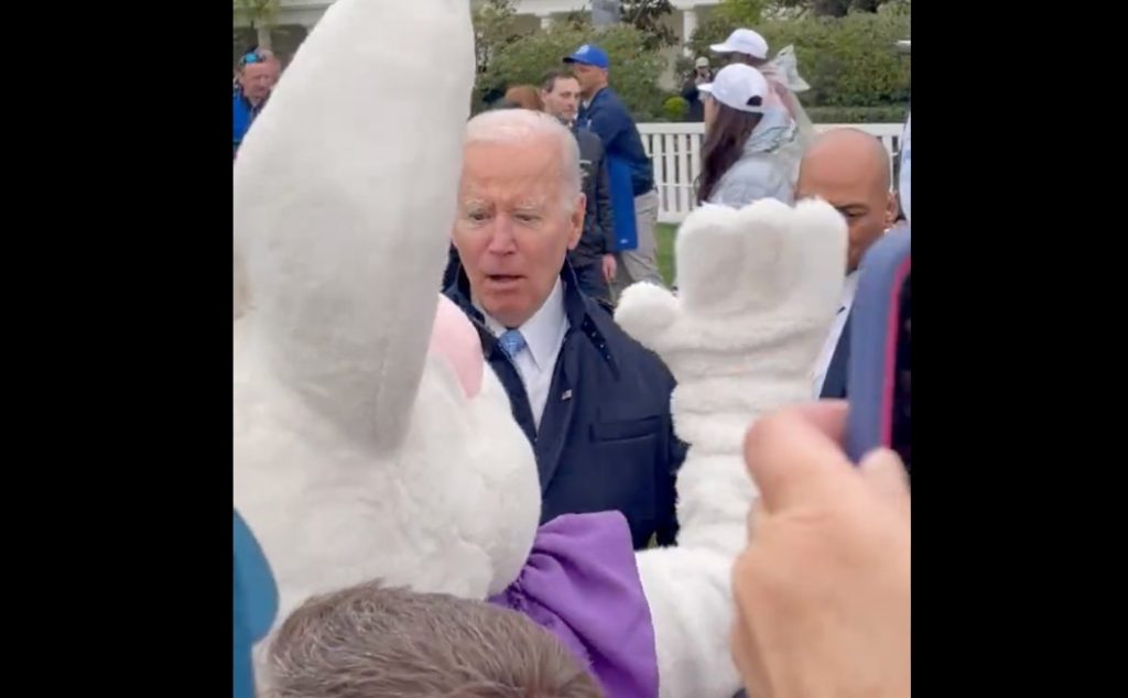 Faces Of Fear: Biden Startled By Easter Bunny - Vimarsana News