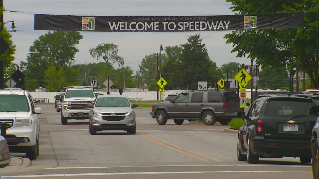 Speedway Businesses Cash In On Race Weekend For First Time Since Before Pandemic - Vimarsana News