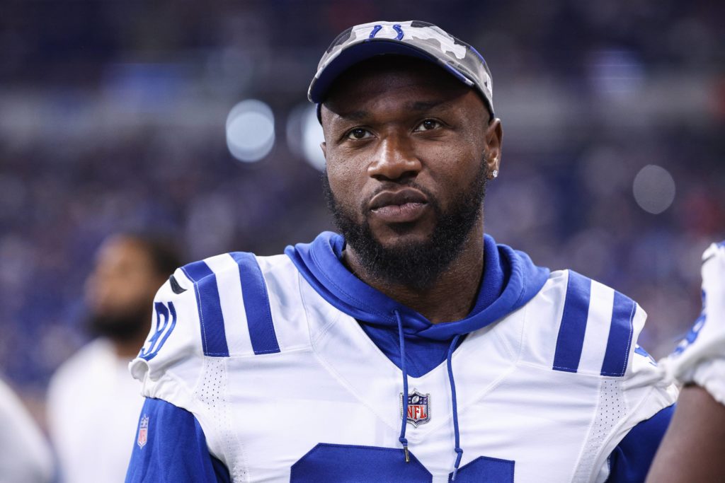 Colts DE Yannick Ngakoue Explains Why He Wants To Make Indianapolis Home - Vimarsana News