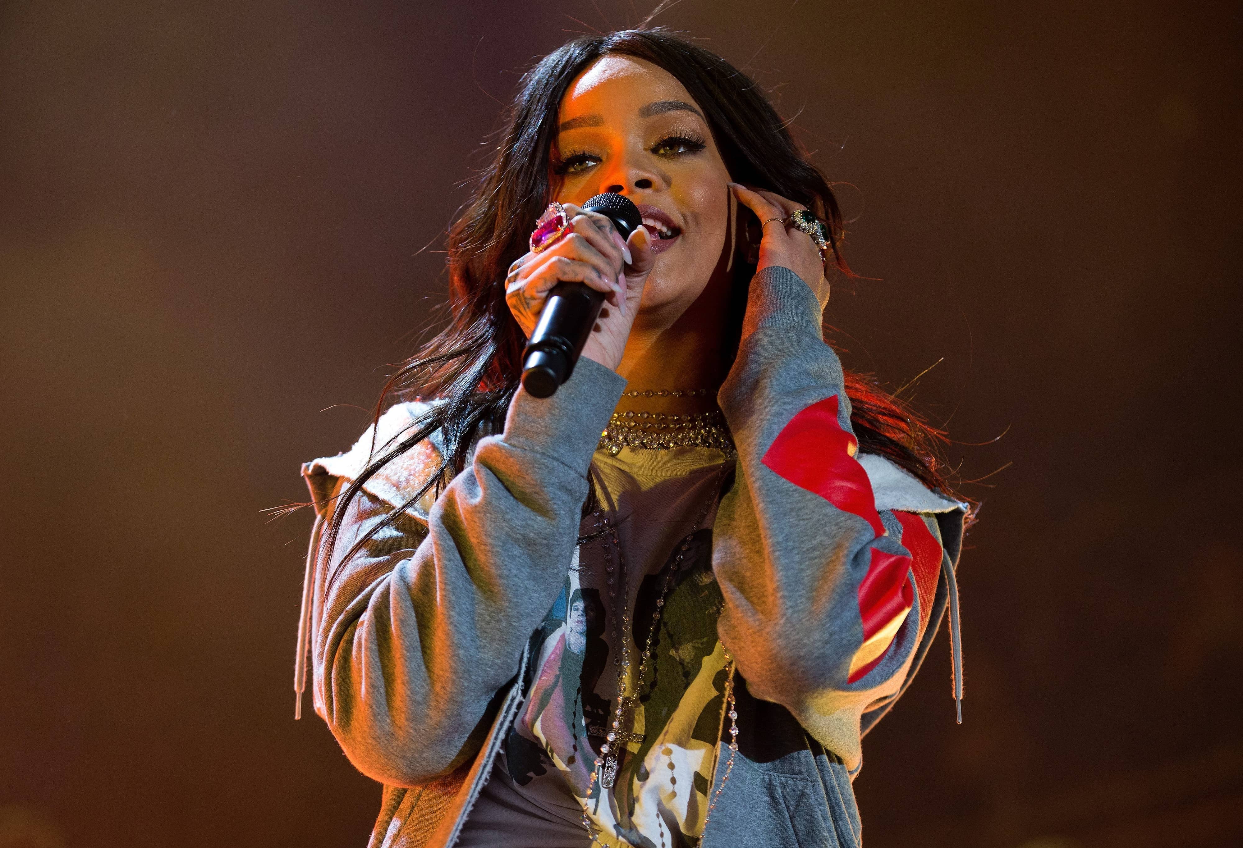 Top Richest Female Musicians in the World in 2021 B105.7