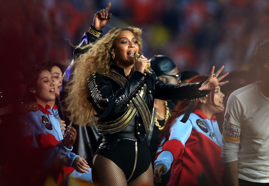 Top 5 Most Popular Super Bowl Halftime Shows! - Vimarsana News
