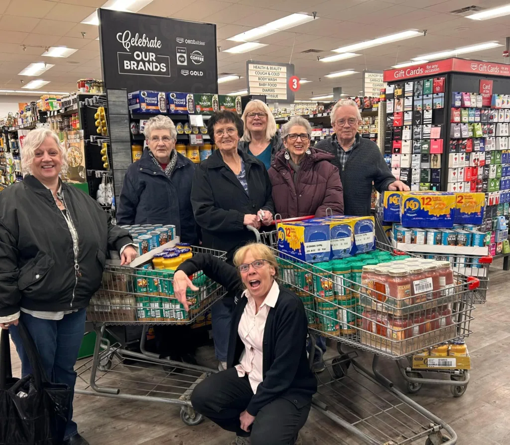 Peace Country Coop in Grimshaw makes generous donation (Cathy Dezutter