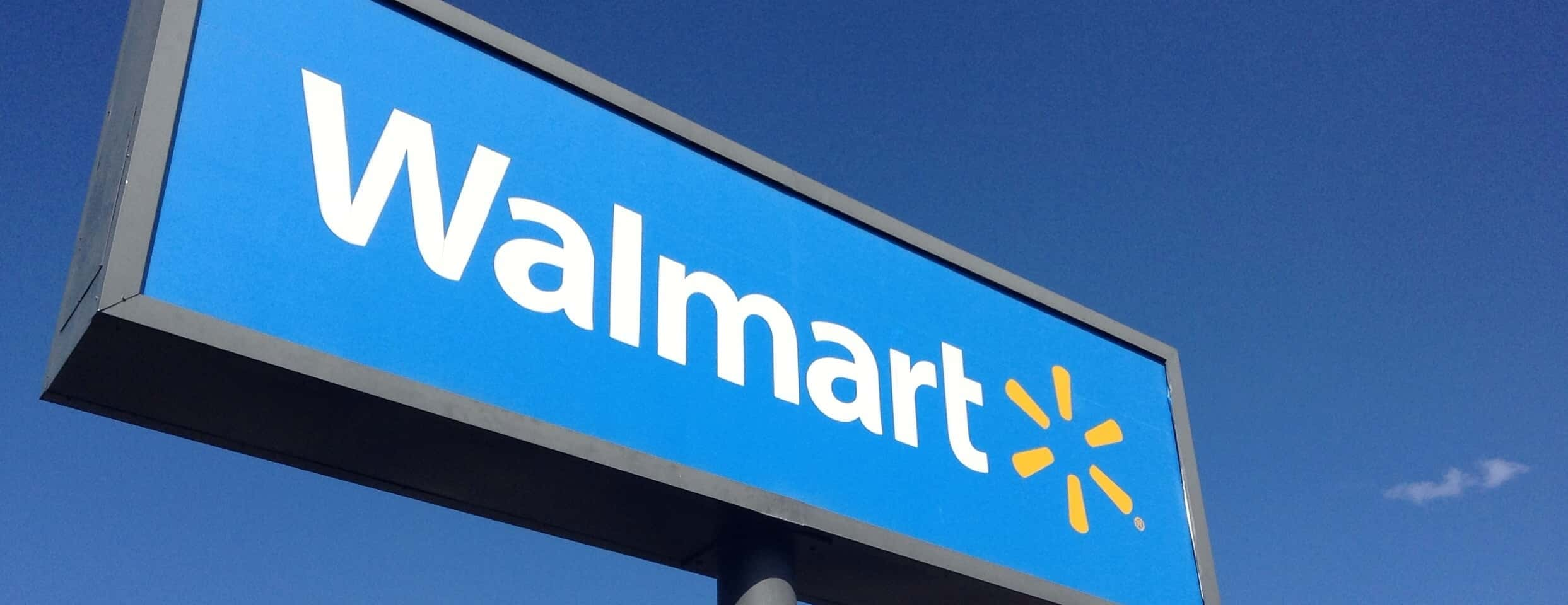 Customers cheer after woman gives birth at Missouri Walmart | Newsradio WJPF