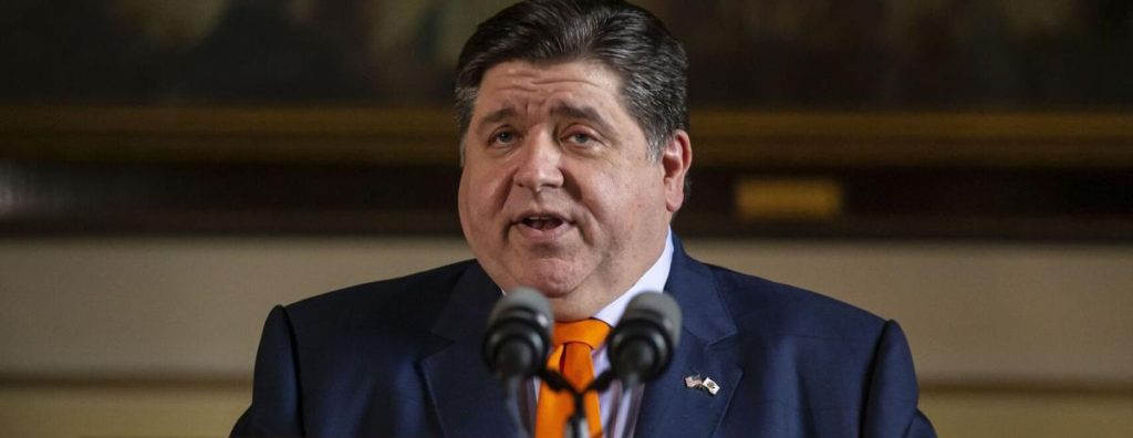 Judge blocks Illinois' gun ban for more than 860 who sued - Vimarsana News