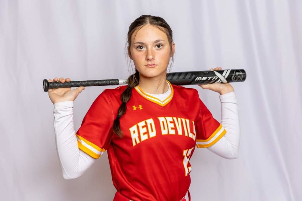 Murphysboro's Cook breaks sister's record for most home runs in a season - Vimarsana News
