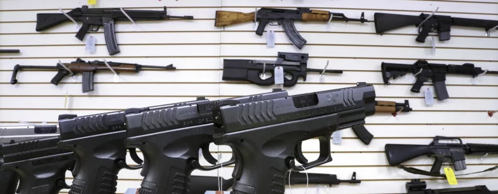 Attorney presses 'vagueness' challenge to Illinois' gun, magazine ban; State police granted another extension in federal challenge to FOID card - Vimarsana News