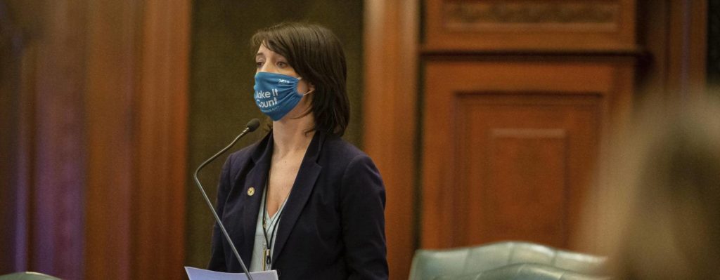 Illinois Democrats' plan seeks to divest from Russian debt | WOOZ - Vimarsana News