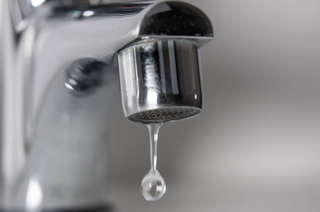 Water service shut off today in parts of Carterville.