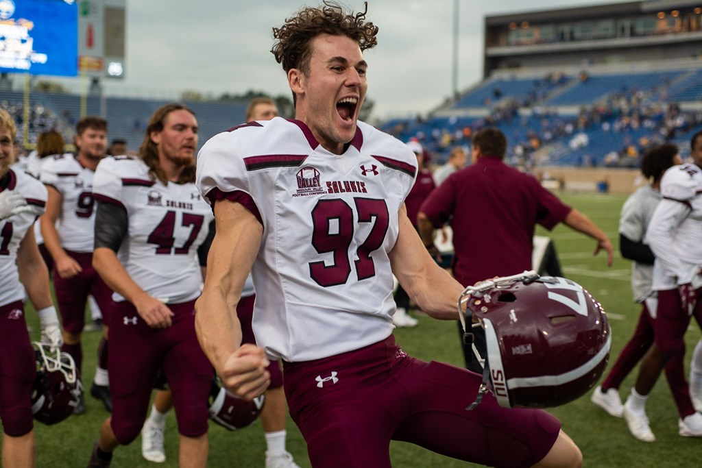 SIU punter Jack Colquhoun named semifinalist for FCS Punter of the Year - Vimarsana News