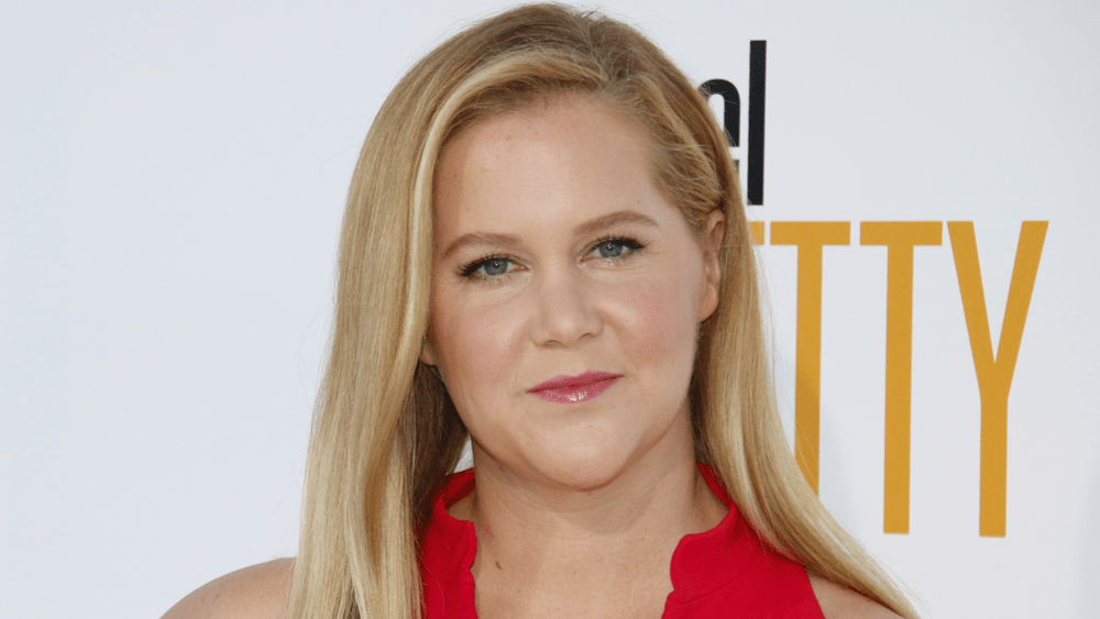 Amy Schumer, Wanda Sykes and Regina Hall set to host this year's Oscars | Iowa's Best Country, KIX 101.1 - Vimarsana News