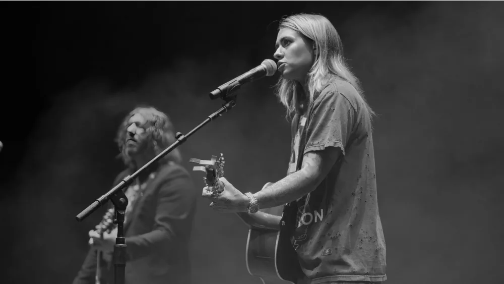 Listen to Morgan Wade's new song "Halloween" | Iowa's Best Country, KIX 101.1 - Vimarsana News