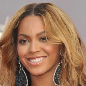 Beyoncé at the 2014 MTV Video Music Awards at the Forum^ Los Angeles.