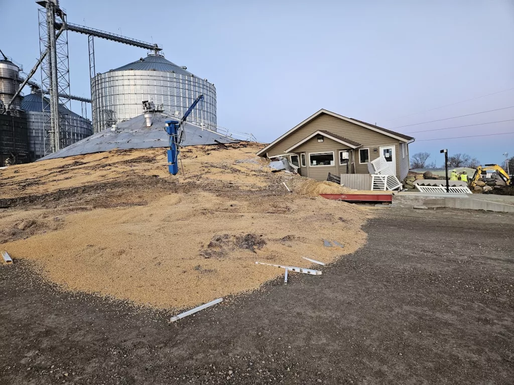 Green Mountain Grain Bin Explodes Iowa's Best Country, KIX 101.1