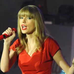 Taylor Swift performs at Westfield Shepherd's Bush^ London. 06/11/2012