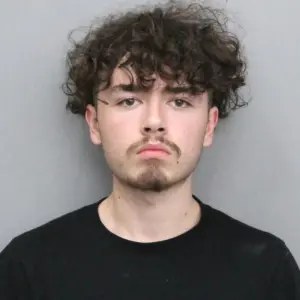 olivares-nicholas-lee-2501032