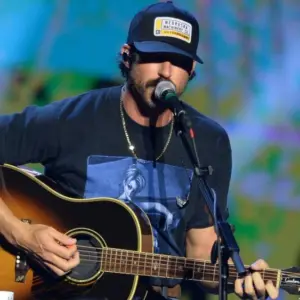 Riley Green performs in Hollywood^ Florida on November 14^ 2024. The performance was part of Audacy’s Stars and Strings benefit concert.