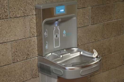 pool-drinking-fountain