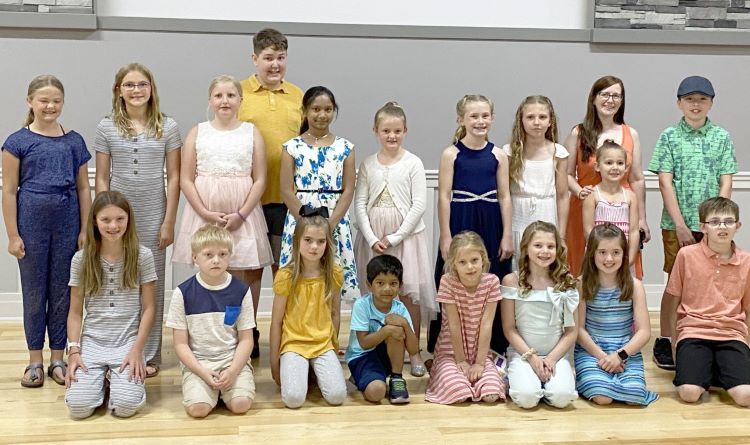 piano-students-of-christina-ramstad-at-eagles-recital44254