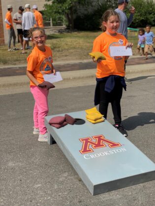 bean-bag-toss-315x420-1