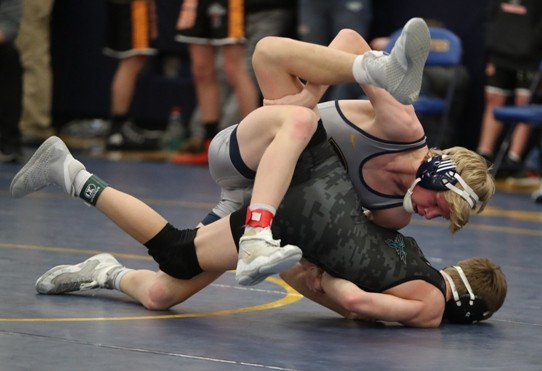 crookston-pirate-wrestling-sections-braxton-volker