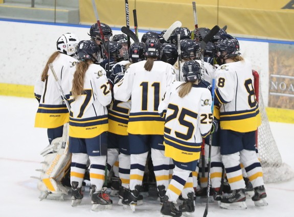 crookston-pirate-girls-hockey-vs-egf