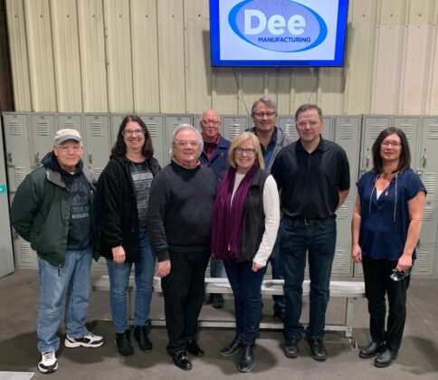 dee-tour-main-484x420-1
