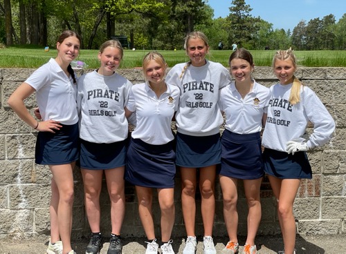 crookston-pirate-girls-golf-subs-2022