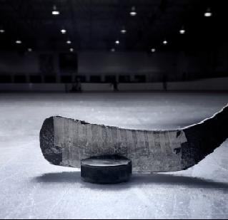 hockey-stick-and-puck807235