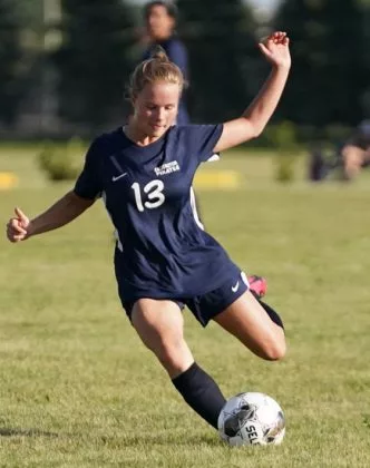 joslyn-wallace-332x420675130-1