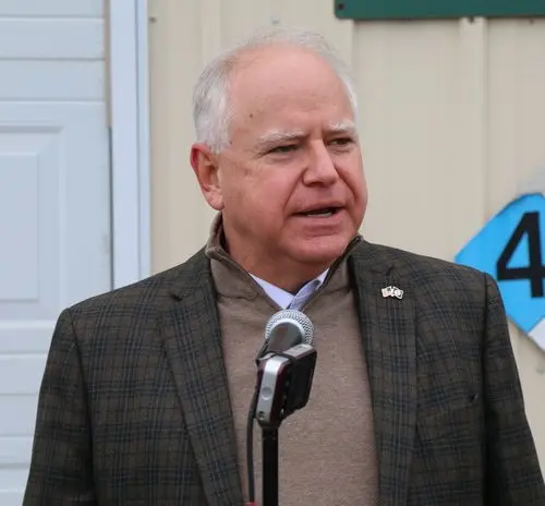 governor-tim-walz490497