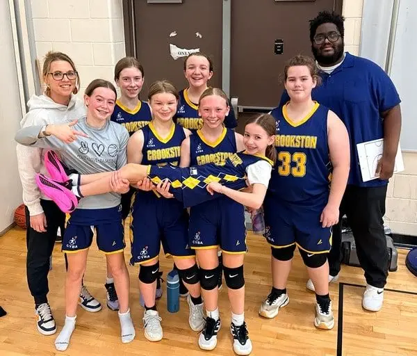 sixth-grade-girls-egf258385