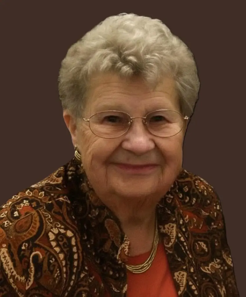 beatrice-swenson-obiutary-photo-brown-backing405099