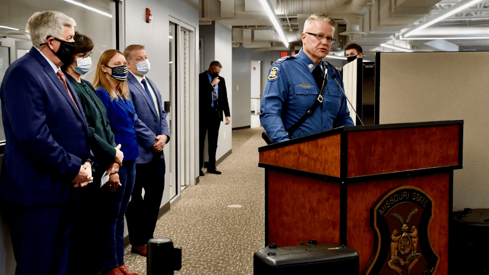 mshp-ribbon-cutting-12-02