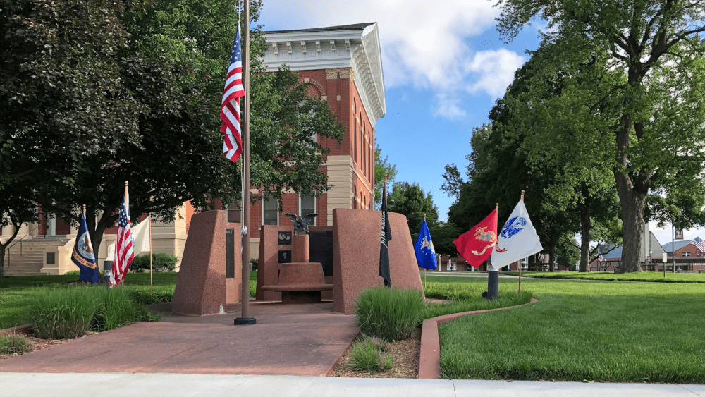 saline-county-courthouse-veterans-memorial-5-29-21