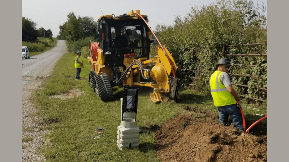mmu-workers-broadband-10-28-21