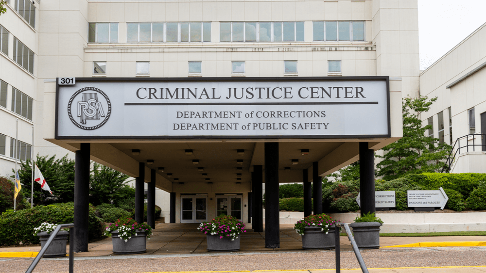 Alabama corrections officer and inmate remain missing as authorities