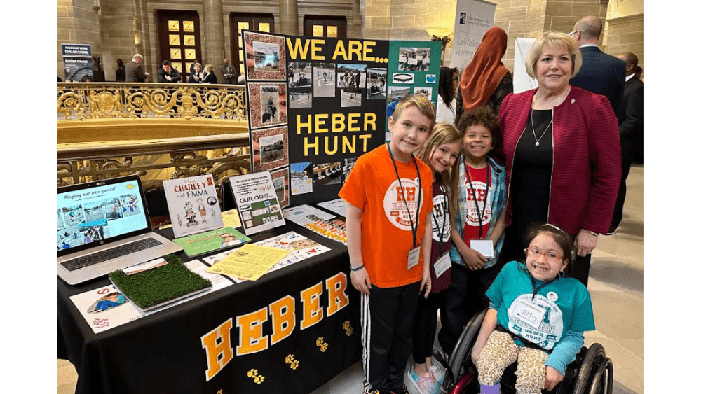 heber-hunt-students