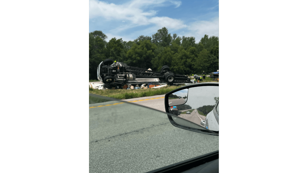 NEW INFORMATION REGARDING ROLLOVER CRASH IN PETTIS COUNTY KMMO