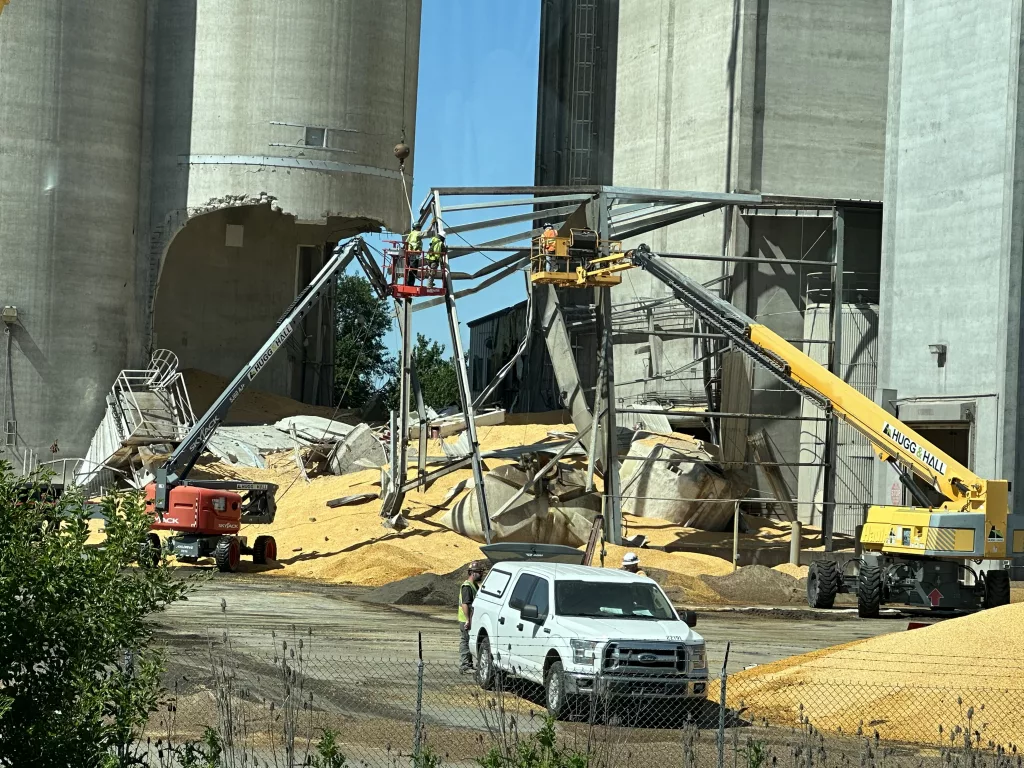 ELEVATOR OUTSIDE SEDALIA EXPERIENCES PARTIAL COLLAPSE KMMO Marshall, MO